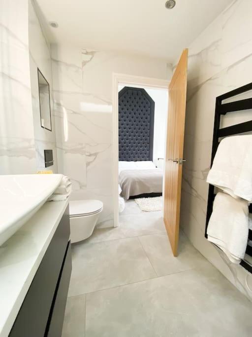 Luxury Detached Peak District Stone Barn - Dog Friendly Villa Hazelwood Ngoại thất bức ảnh